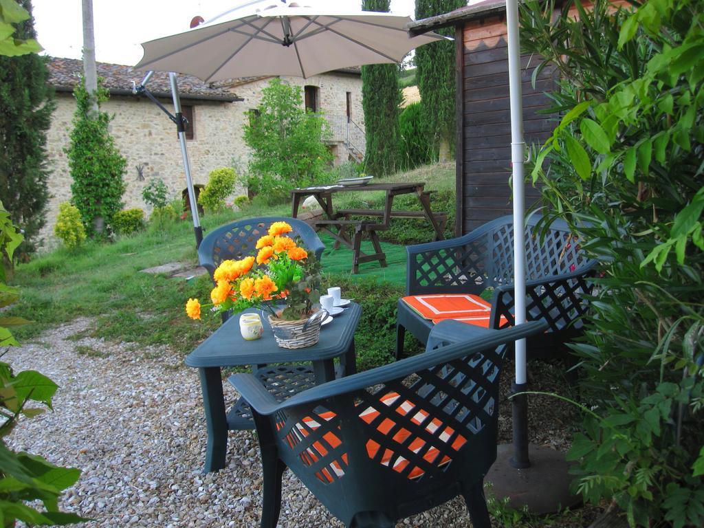 La Pietra Rara B&B Montone  Exterior foto