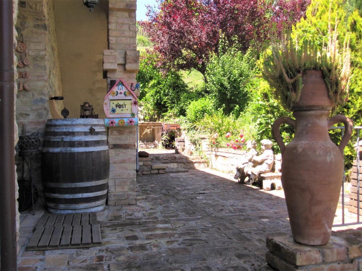 La Pietra Rara B&B Montone  Exterior foto