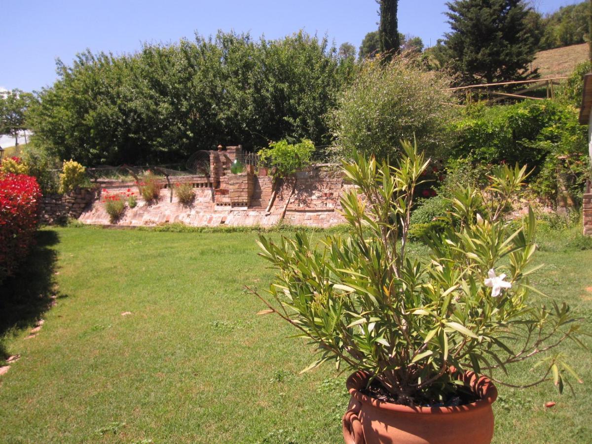 La Pietra Rara B&B Montone  Exterior foto